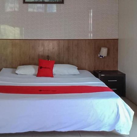 Reddoorz @ Sorong City Center Экстерьер фото